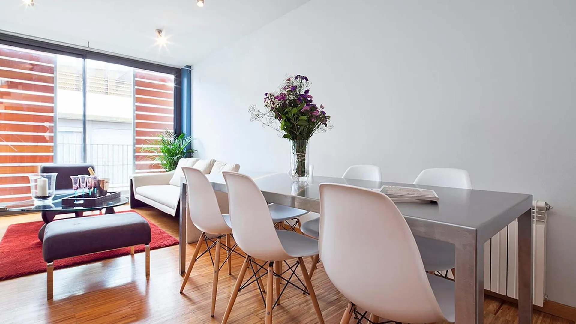 My Space Emirates - Park Gueell Triplex With Private Terrace برشلونة شقة