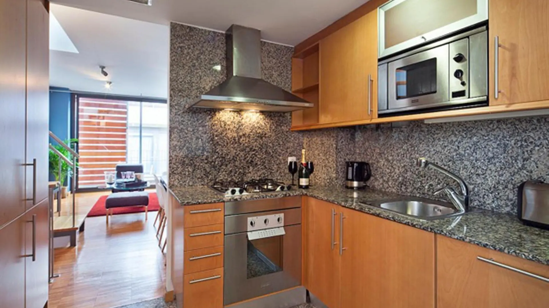 My Space Emirates - Park Gueell Triplex With Private Terrace Barcelona